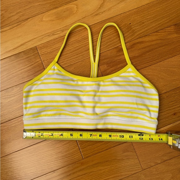 Lululemon Flow Y bra in yellow stripes size 8 - Picture 5 of 7